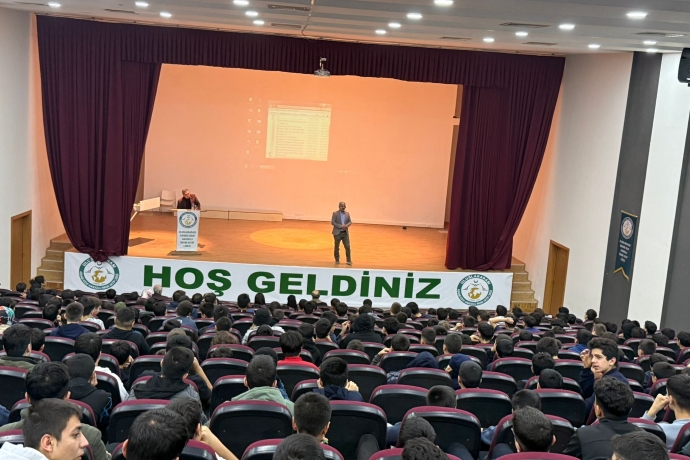 ULUSLARARASI ASHABI KEHF ANADOLU �MAM HAT�P�TE GEN�L��E DE�ER VE GELECE��N �N��SI